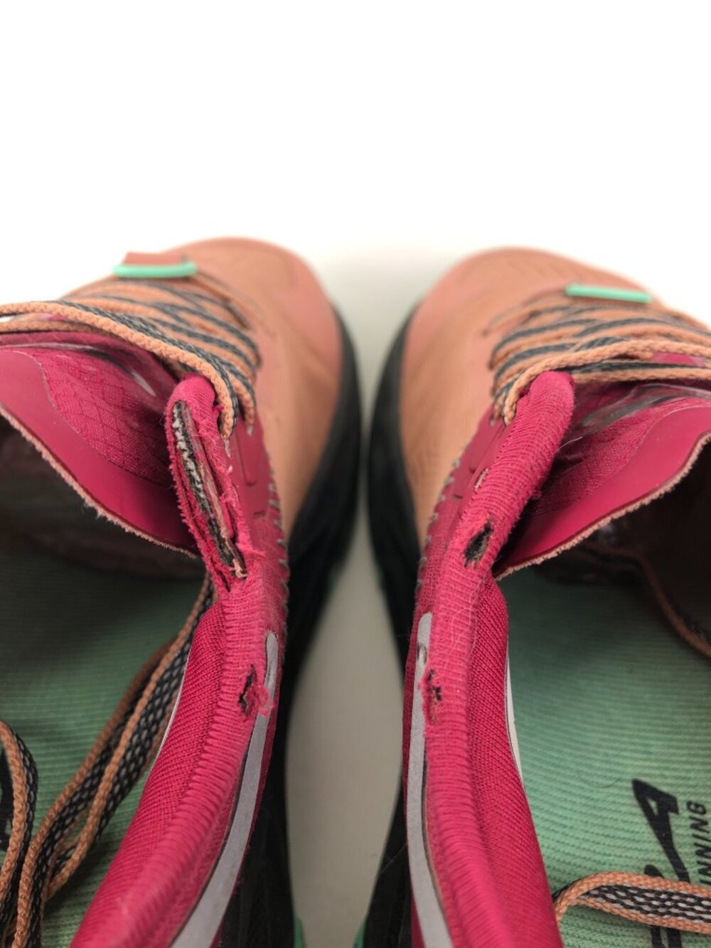Altra Olympus 5 Trail Running Shoes 8 - Picture 12 of 14